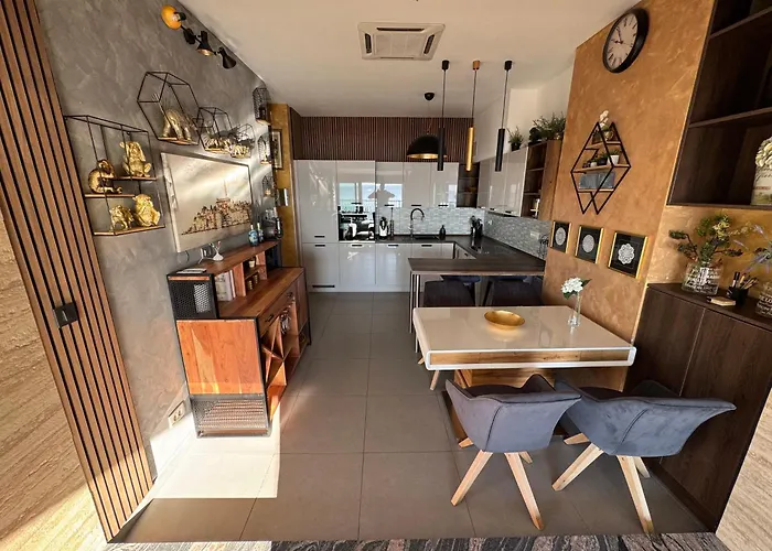 Magic View Luxury Penthouse With Jacuzzi And Sea View Сплит