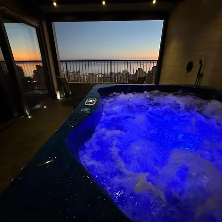 Magic View Luxury Penthouse With Jacuzzi And Sea View Апартаменты Сплит