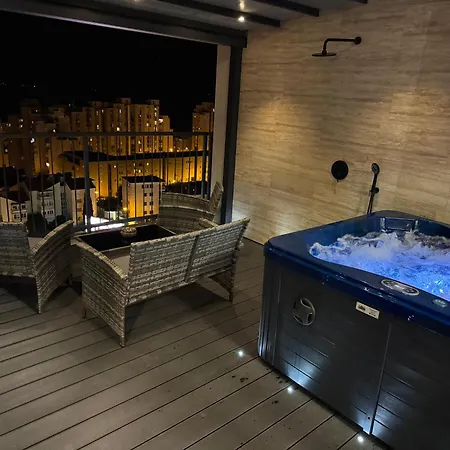 شقة Magic View Luxury Penthouse With Jacuzzi And Sea View سبليت
