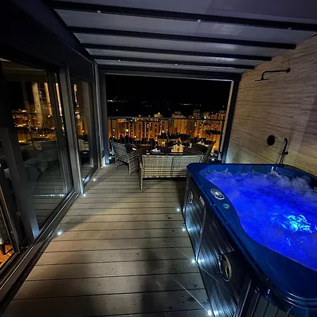 Magic View Luxury Penthouse With Jacuzzi And Sea View