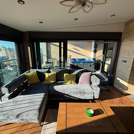 Magic View Luxury Penthouse With Jacuzzi And Sea View * سبليت