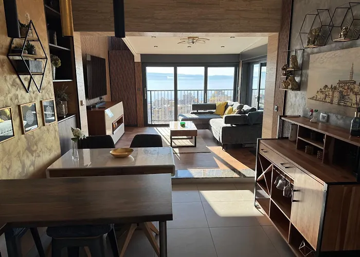 Magic View Luxury Penthouse With Jacuzzi And Sea View Apartament