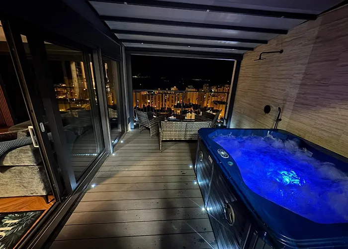 Magic View Luxury Penthouse With Jacuzzi And Sea View