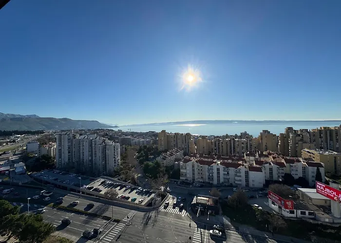 Magic View Luxury Penthouse With Jacuzzi And Sea View Apartament Split