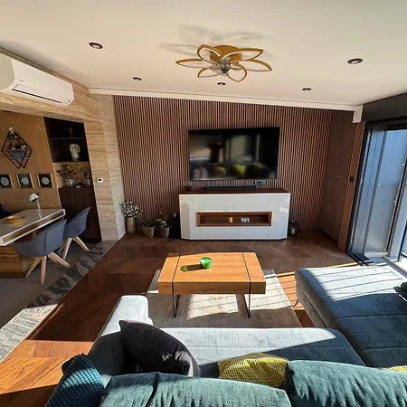 Magic View Luxury Penthouse With Jacuzzi And Sea View Apartment