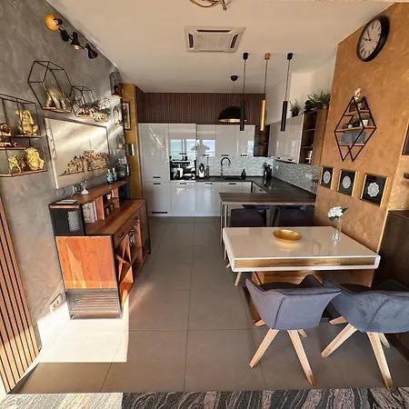 Magic View Luxury Penthouse With Jacuzzi And Sea View Split