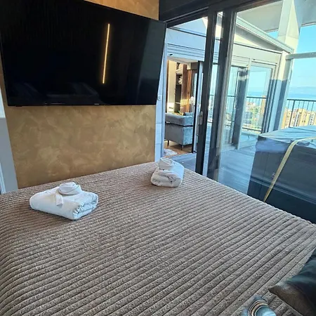 Apartman Magic View Luxury Penthouse With Jacuzzi And Sea View Split